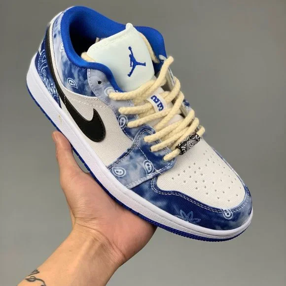 Air Jordan 1 blue and white porcelain black hook size: 10 - Picture 3 of 9